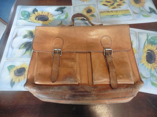 Alte lederschultasche mit - lederschultasche,